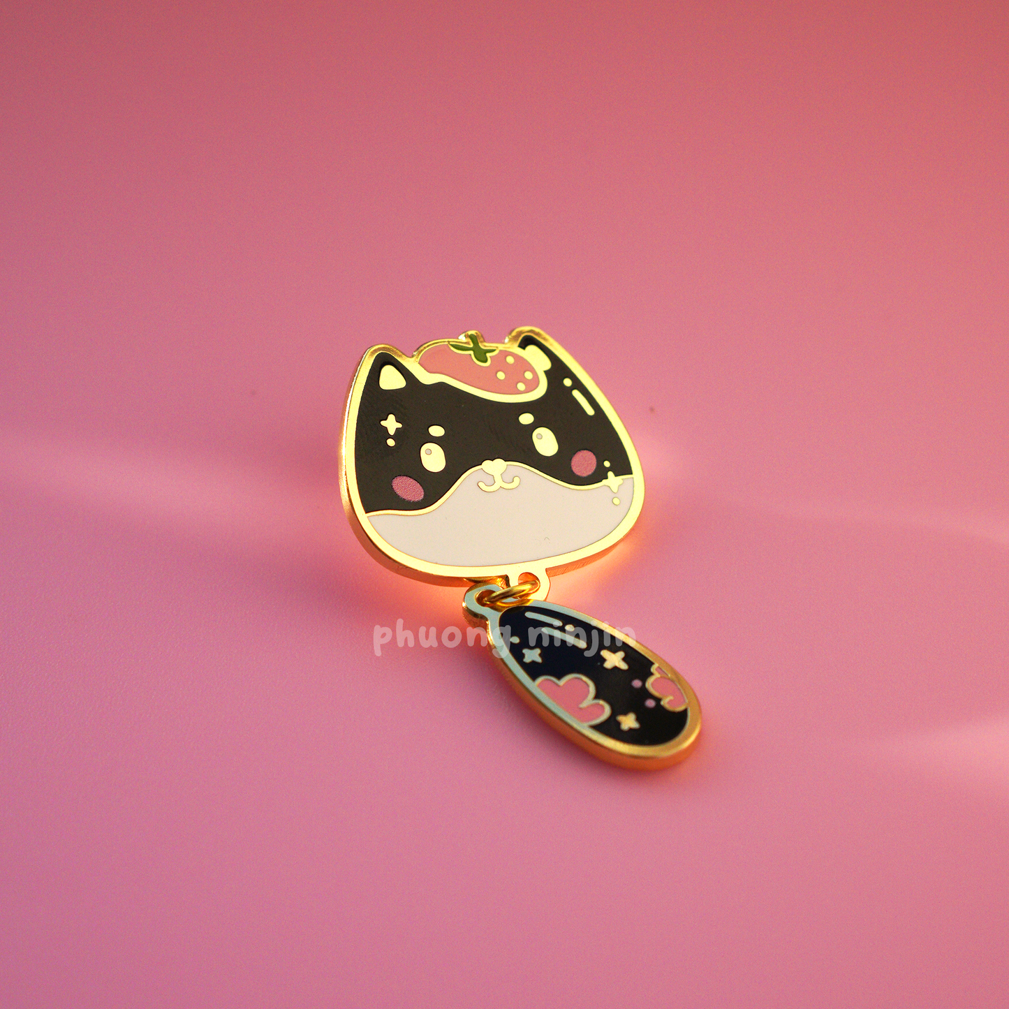 Mira cat enamel pin with golden edges